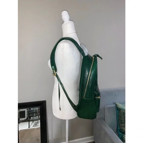 Jeffree star cosmetics blood money backpack display picture 2